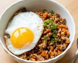 にんじんとひき肉の「スパイシーガパオ風炒め」作り方4写真