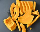 かぼちゃのにんにく甘辛ダレ【お弁当や副菜に】作り方1写真