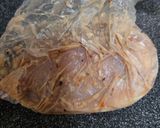 鶏むね肉の糀のピリ辛サラダチキン作り方1写真