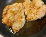 すぐ焼く!鶏むね肉のハーブソルト焼き作り方3写真