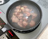鶏レバーと玉ねぎのオイスターソース炒め煮作り方1写真