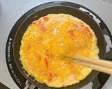 フライパンでそのまま♪カニカマでカニ玉作り方3写真