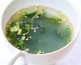 お湯を注いで、簡単【CUPわかめスープ】作り方2写真