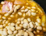 鶏肉と煮豆のプチトマトスープ作り方1写真