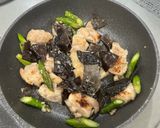 鶏肉の中華麹漬けとアスパラときくらげ炒め作り方9写真