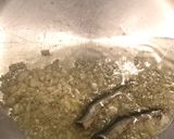 大量消費！セロリの葉っぱのペペロンチーノ作り方3写真