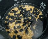 ダイエットに!もち麦と黒豆の美味しいご飯作り方1写真