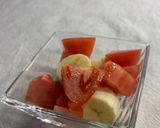 合うの⁉️バナナとトマトのわさび醤油サラダ作り方2写真