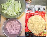 ひき肉とキャベツの辛ラーメン作り方2写真
