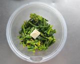 レンジで簡単☆菜の花の白だしバター和え。作り方3写真