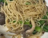 ヒラタケと菜の花のササッとペペロンチーノ作り方6写真
