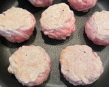 スタミナ全開！甘辛ダレの肉巻きおにぎり作り方5写真