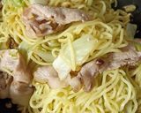 【ズボラさん向け】冷凍肉の焼きそば キャベツいり作り方5写真