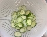 もやしときゅうりのゆかり和え作り方1写真