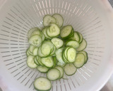 もやしときゅうりのゆかり和え作り方1写真