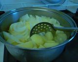 肉じゃがとポテトサラダを一度につくる作り方4写真