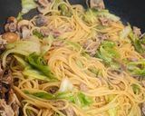 キャベツ＆キノコ ＆豚こま 醤油パスタ作り方3写真
