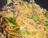 キャベツ＆キノコ ＆豚こま 醤油パスタ作り方3写真