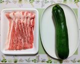 簡単夕飯ズッキーニ豚肉巻きカレーフリット作り方1写真