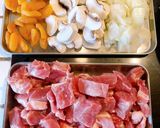 豚肉のアプリコット煮作り方1写真