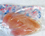 塩こうじで簡単★しっとり蒸し鶏作り方1写真