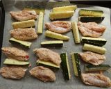 手羽中とズッキーニのごまチーズ焼き作り方4写真
