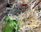 梅と塩昆布！もやしと小松菜の和風ナムル作り方3写真
