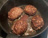 ご飯がすすむ🐾トマト煮込みハンバーグ作り方5写真