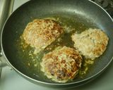 野菜ねり込みハンバーグ・コク深いワンパン作り方3写真