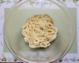 簡単ランチ！鶏肉ピーマンキムチの焼うどん作り方4写真