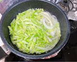 昨日のカレーと作る春キャベツのスープ作り方1写真