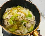 豚肉とレタスの旨味スープ作り方2写真