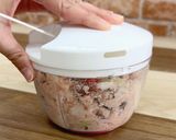 鶏ひき肉と塩昆布のライスペーパー巻き作り方3写真