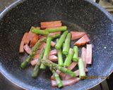 アスパラとベーコン コンソメ炒め😋作り方3写真