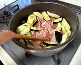 クジラ汁風！？豚バラと夏野菜のお味噌汁♫作り方1写真