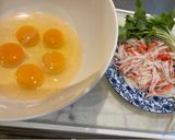 お正月♪カニカマと三つ葉の厚焼き玉子作り方1写真
