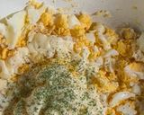 崩した目玉焼き　卵パン　卵サンド作り方3写真