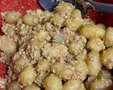 小玉じゃがいもと鶏ミンチの甘辛味噌煮♪作り方7写真
