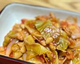 【キャベツ消費】豚ミミと一緒に塩炒め作り方3写真