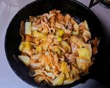 豚バラ肉と白菜のザーサイ炒め作り方9写真
