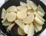 鶏手羽中スティックとレンジ大根の煮物作り方4写真