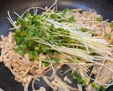 パパッと3分！えのきとカイワレの炒め物作り方4写真