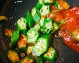 トマト缶＆オクラのトマトソースパスタ作り方1写真