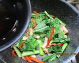 厚切りベーコンと小松菜の甘酢炒め😋作り方3写真