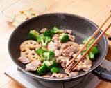 豚肉と秋野菜の胡麻ドレ炒め作り方5写真