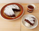 ケーキに粉砂糖しあげ【粉ふりストッカー】作り方3写真