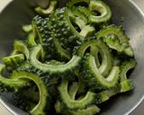 歯ごたえがあっても苦くないゴーヤの佃煮作り方1写真