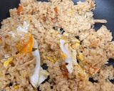 残った炊き込みご飯は炒飯に変身♪作り方4写真