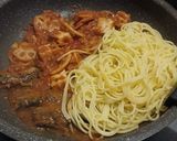 麻婆トマトペースト厚揚げ蓮根鰯パスタ作り方2写真