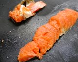 簡単！銀鮭と春菊の茎炒め作り方1写真